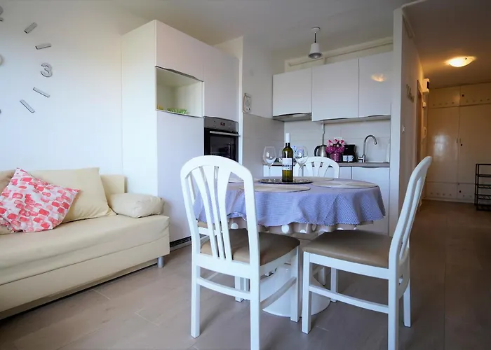 Apartman S Pogledom Na More - Nada
