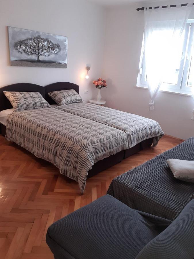 S Pogledom Na - Nada Apartmán *