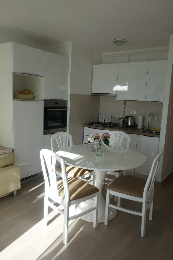 S Pogledom Na - Nada Apartmán Pula